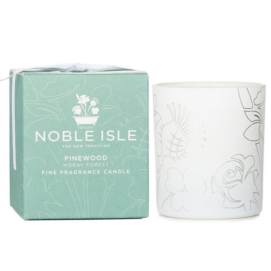 Noble Isle Pinewood Fijne Geurkaars 200g/7.05oz