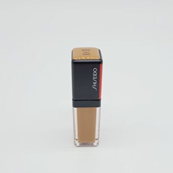 SHISEIDO SYNCHRO SKIN ZELFVERFRISSENDE # 402 TAN/HALE (W) 5,8 ml/0,19 oz CONCEALER